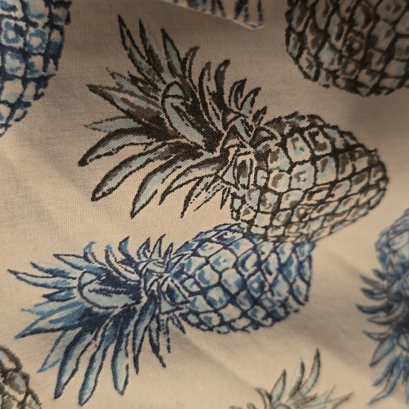 Van Heusen, short sleeved, button down, shirt - Picture 2 of 4